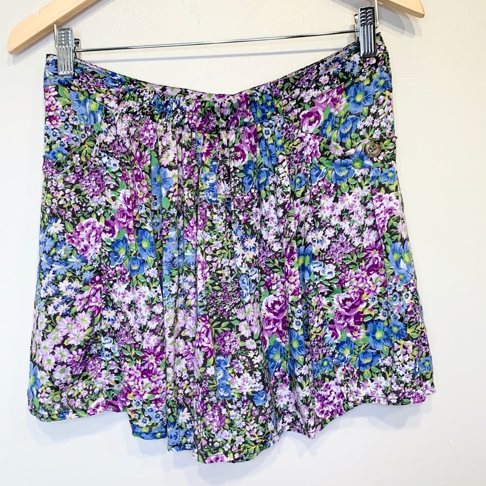 FP | NWT Floral High Rise Lightweight Pocket Pull On Cottagecore Culotte Shorts - Picture 3 of 7